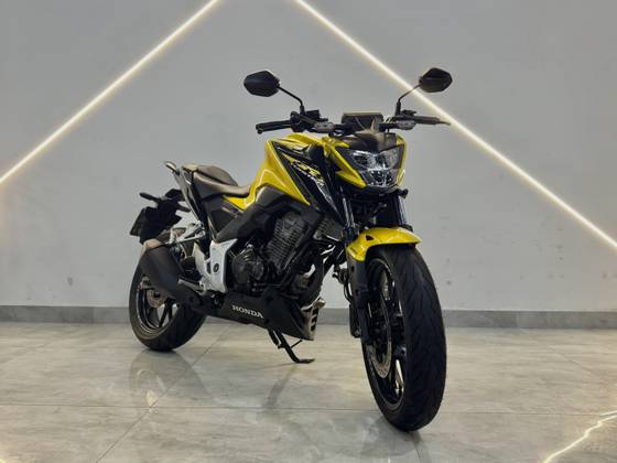 HONDA CB 300F TWISTER ABS HONDA CB 300F TWISTER ABS